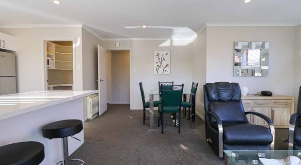 Fully Furnished 3-Bedroom Standalone Townhouse in Central Mosgiel - Photo 1