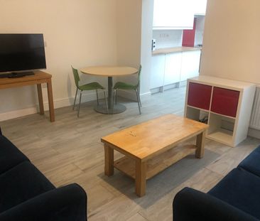 6 Bed Terraced House, Osmaston Street, NG7 - Photo 3