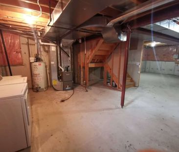 For Lease - 24 Beatrice Lane, Barrie, Ontario - Photo 1