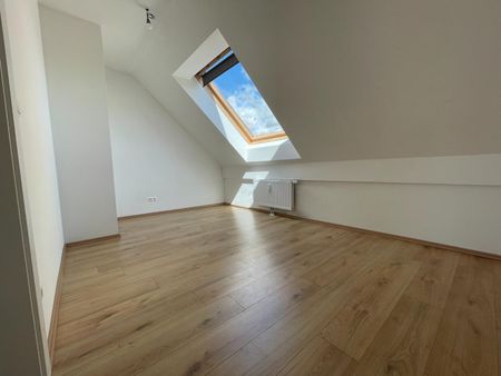 Geförderte Mietwohnung mit 3 Zimmer und Balkon! - Foto 2