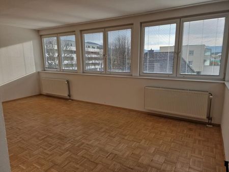 Perfekt gelegene 2-Zimmerwohnung inkl. neuer Küche - Foto 4