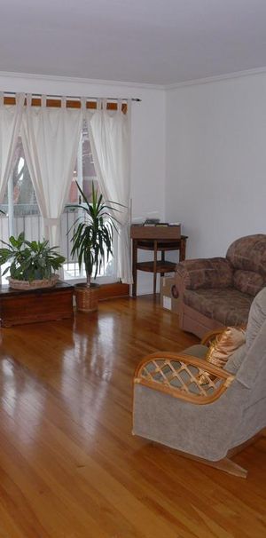 LIMOILOU, ST-PIEX,TRANQUILLE,TRÈS PROPRE, LIBRE, GRAND 41/2 AVEC PIÈCE SUPPLÉMENTAIRE. - Photo 1