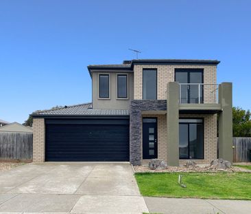 Family Home with Views - Photo 3