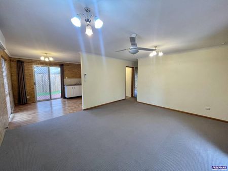 Unit in Complex - Photo 2
