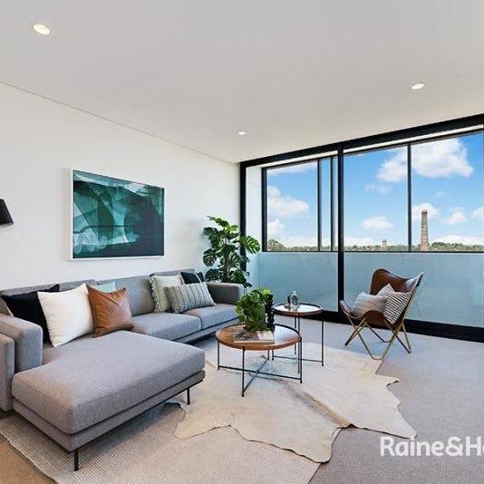 MODERN TWO BEDROOM IN THE HORIZON COMPLEX!! - Photo 1