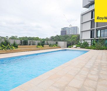 MODERN ONE BEDROOM APARTMENT - BUILDING A - Photo 6