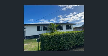 Convenient Location! - Photo 2