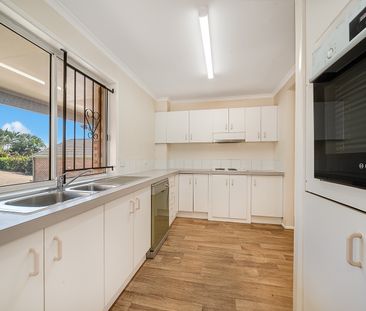 16/5 Rowe Close, Wishart QLD 4122 - Townhouse For Rent | Domain - Photo 6
