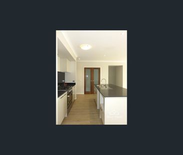 31 Lemon Myrtle Way, Craigieburn, Vic 3064 - Photo 3
