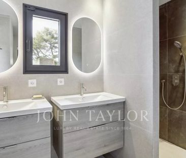 Maison à louer Mougins, Cote d'Azur, France12 000 EUR / Mois - Photo 1