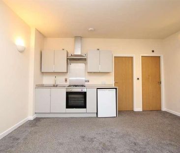 Albert Road, Queensbury, Bradford, BD13 - Photo 3