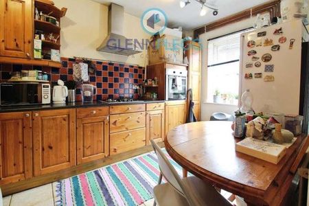 Daws Court, High Street, Iver, SL0 - Photo 4