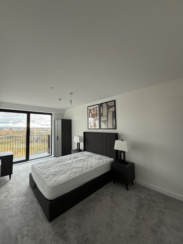 3 Bed Penthouse, Berkeley Square, M5 - Photo 4