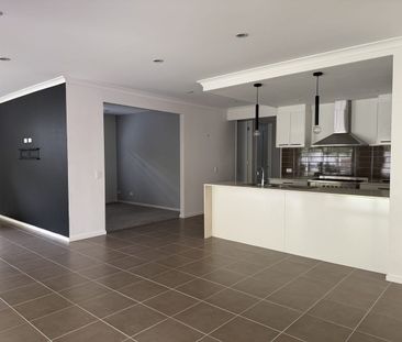 Modern and Stylish Family Home! - Photo 2