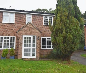 3 bedroom semi-detached house to rent - Photo 4