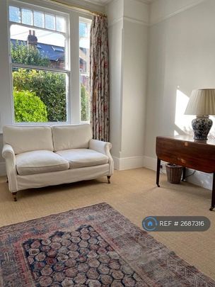 3 bedroom flat to rent - Photo 1
