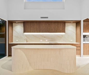 Brand‑New Luxury Duplex in the Heart of Palm Beach - Photo 4