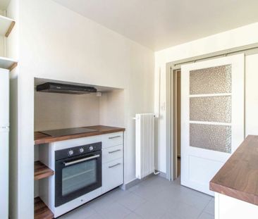 Beautiful bright 2.5 room apartment - Photo 2