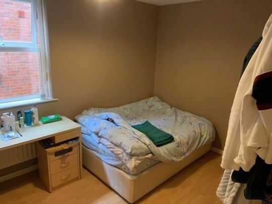 Apartment 5, 99 - 101 Eglantine Avenue, Belfast BT9 6EP - Photo 1