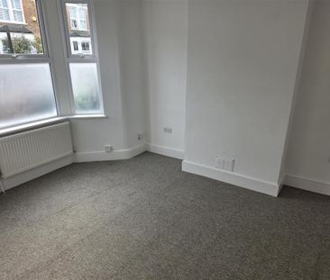 3 bedroom house to rent - Photo 2