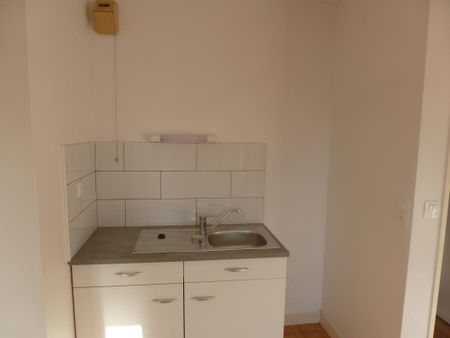 Location Appartement 2 pièces 32m² CHAMBERY 73000 - Photo 3