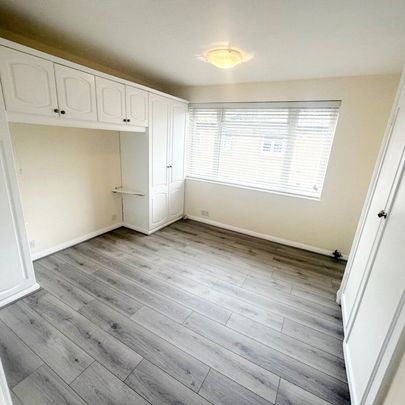 2 Bedroom Flat, The Drive, Hove - Photo 1