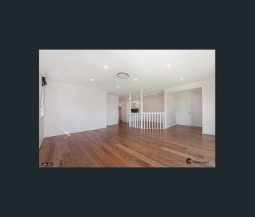 Well maintained home in a great location! - Photo 2