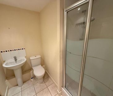 2 bedroom property to rent - Photo 6