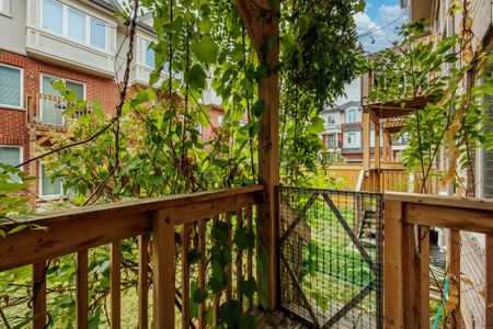 For Lease - 91 Borers Creek Circle, Hamilton, Ontario - Photo 2