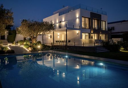 House in Nueva Andalucía, Costa del Sol - Photo 3