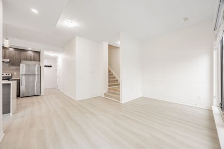 For Lease - 13 Falaise Road Unit# B, Toronto, Ontario - Photo 3