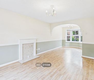 3 bedroom property to rent - Photo 1