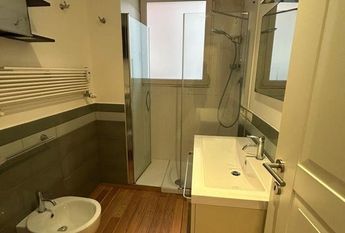 Via VENTICINQUE APRILE, Genova, Liguria 16123