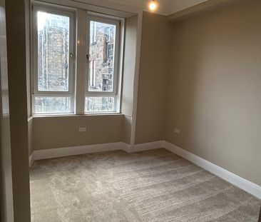 1 Bed Flat, Barlogan Avenue, G52 - Photo 4