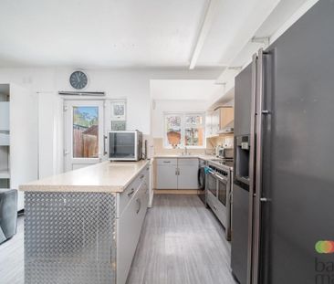 Risley Avenue - Photo 5