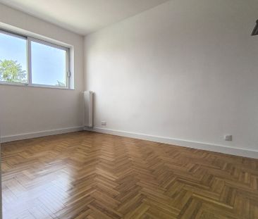 Location Appartement 5 pièces 93m² - Photo 2