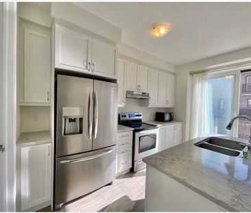 For Lease - 81 Casely Avenue, Richmond Hill, Ontario - Photo 3