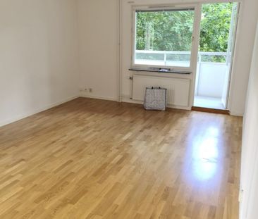 Gröndalsvägen, Tumba - Foto 1