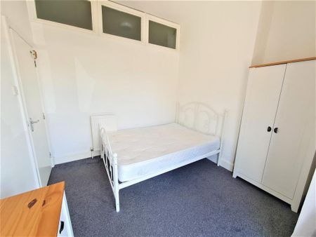 1 bedroom ground floor flat to rent - Photo 4