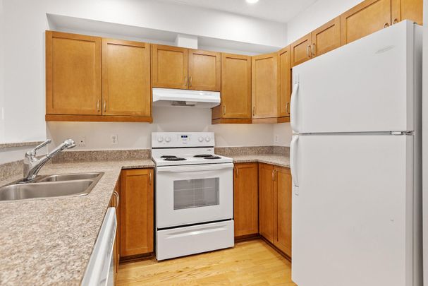 Clarendon Lanes - Photo 1