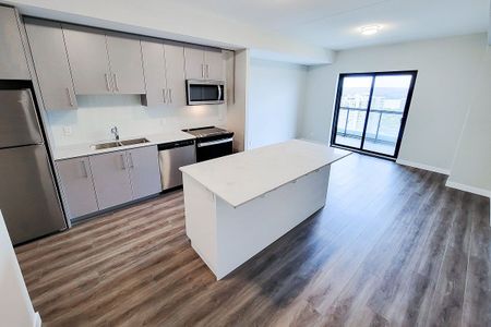 For Lease - 15 Queen Street Unit# 2011, Hamilton, Ontario - Photo 5
