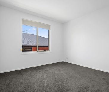 Stunning Family Home in Risdon Vale - Photo 5