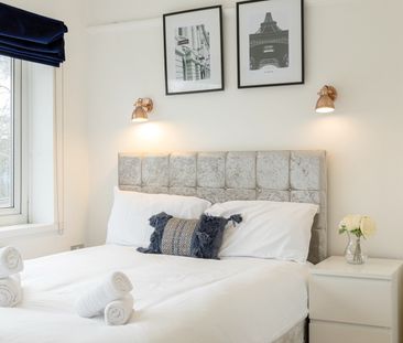 3 Bed Semi-Detached House, Bank Lane, M6 - Photo 6