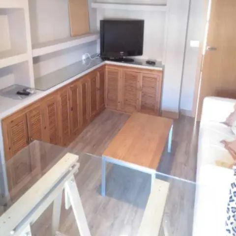 Piso en alquiler en Avenida de la Virgen de Argeme, cerca de Calle de la Moraleja - Foto 1