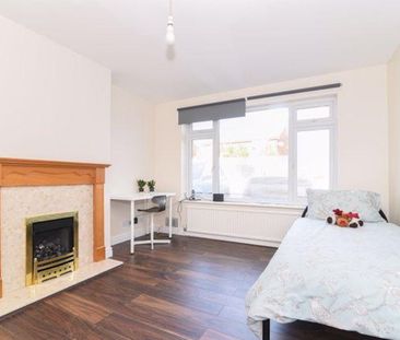 5 bedroom house to rent - Photo 2