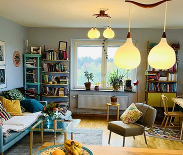 Trollesundsvägen, Bandhagen - Photo 1