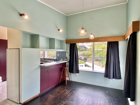 48 Chesterton Street, Johnsonville - Photo 4