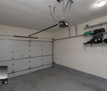 19172 69A Avenue, Surrey (MAIN + TOP LVL) - Photo 3
