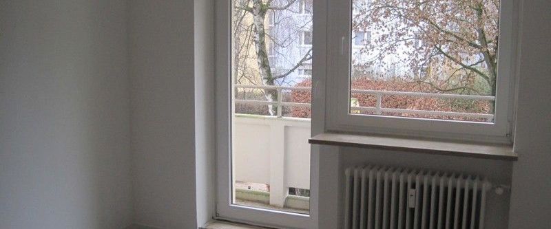 Schön renovierte, großzügige 2-Zimmer-Wohnung mit Balkon - Photo 1