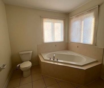 For Lease - 14 Natronia Trail, Brampton, Ontario - Photo 3